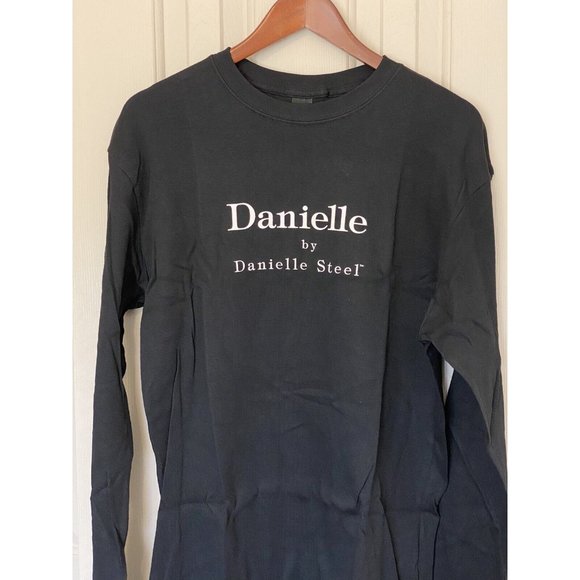 Danielle by Danielle Steel Women's Promo T-Shirt L/S Size XXL New in Package - Picture 3 of 8